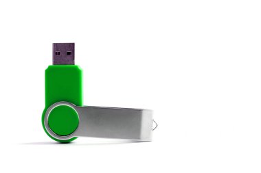 Beyaz arka plan üzerinde izole usb pendrive