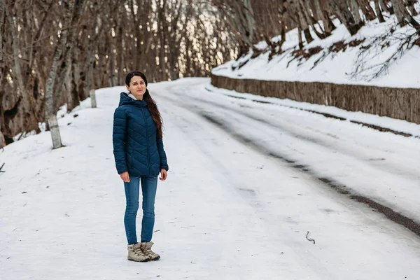 Young Woman Walks Winter Road Forest — Stock Photo, Image