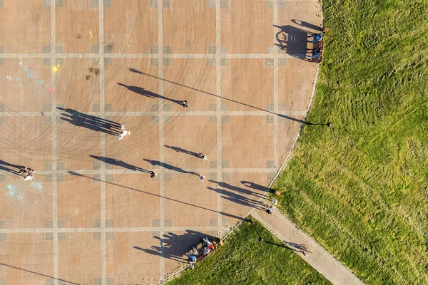 Menschenmenge Beim Festival Auf Dem Platz Der Stadt Von Oben — Stockfoto