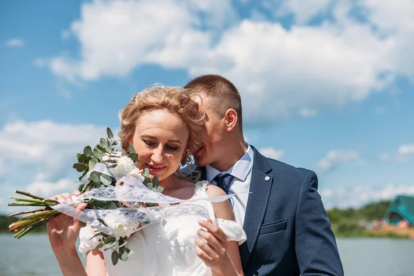 Bride Groom Embrace Pier Background Lake — Stock Photo, Image