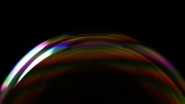 Sabun köpüğü, siyah arkaplan patlamalarında izole edilmiş.