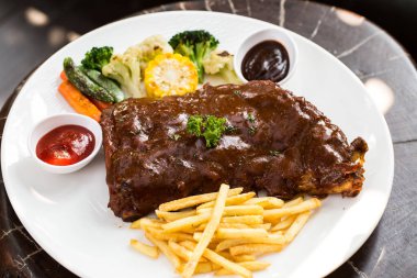 Barbekü Domuz kaburga