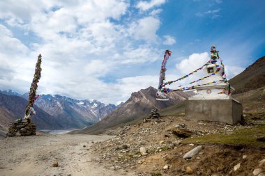Mountain view yolda Rangdum, Hindistan