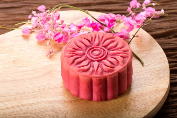 Chinesischer Sakura-Mondkuchen — Stockfoto