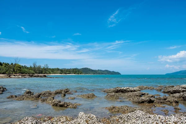 Blick auf das blaue Meer — Stockfoto