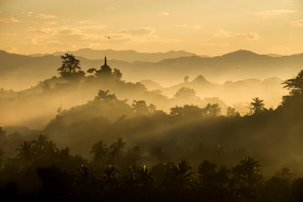 Pagoda Mrauk Myanmar Üzerinde Sırasında Günbatımı — Stok fotoğraf