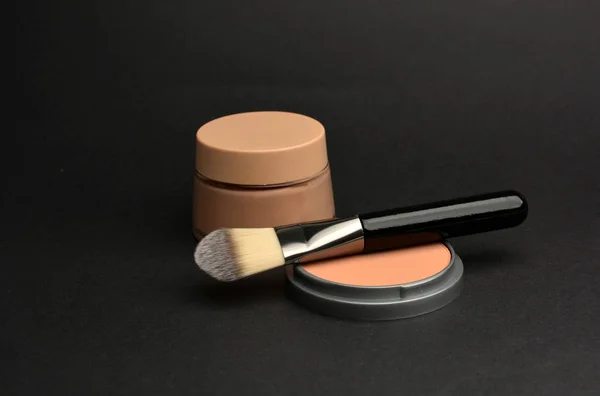 makeup tools and powder makeup