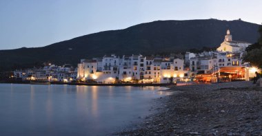 Cadaques sahil panoramik fotoğrafı 