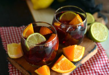 bardak buz soğuk Sangria