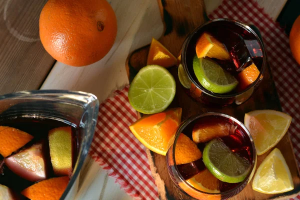 Glass of ice cold Sangria — Stock Photo, Image