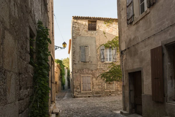 古人的标志性街道法国村庄 — 图库照片