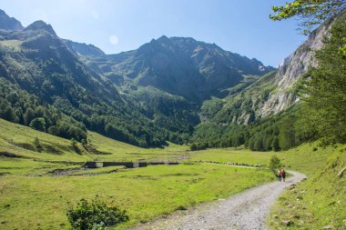 İspanyol Pyrenees vadide fotoğraflarını.