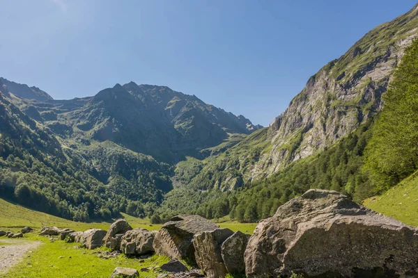 Fotografías del Valle en los Pirineos Españoles . —  Fotos de Stock