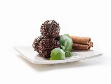 Evde yapılmış çikolata truffles