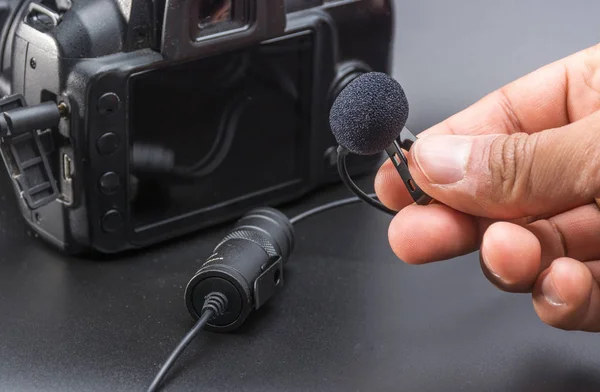 Microfone de lapela usen para telefone — Fotografia de Stock