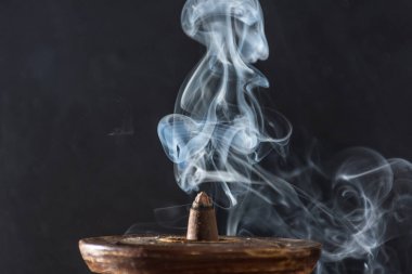 tarafından çeşitli incenses neden duman fotoğrafı 