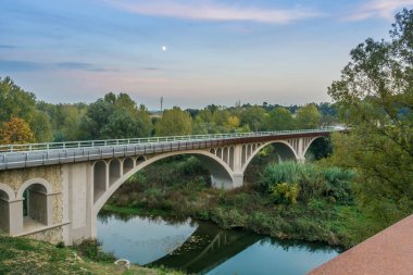 Ortaçağ köye Besalu, Katalonya yer alan