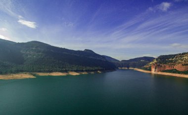 Marsh Sau İspanya'nın havadan görünümü.