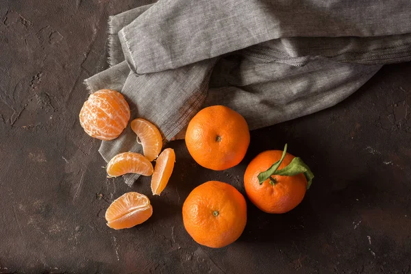 Small tangerines ecological — Stock Photo, Image