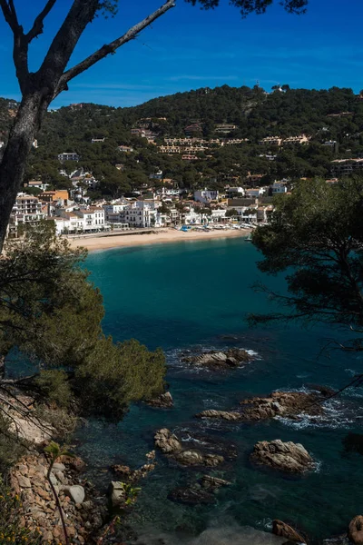 Précieux pêcheur de ville situé en Espagne . — Photo