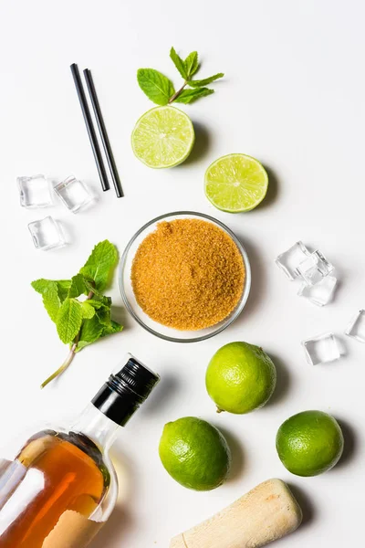 Ingredienser för en mojito cocktail — Stockfoto