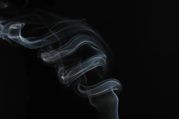 Duman renklerinin tuhaf şekilleri.