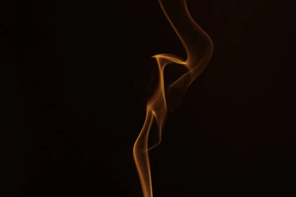 Duman renklerinin tuhaf şekilleri.