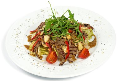 sığır eti ile sıcak salata