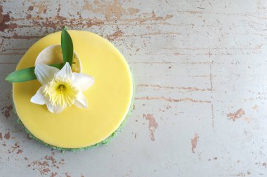 Tutku meyve pasta, mus tatlı tropikal lezzet ile.