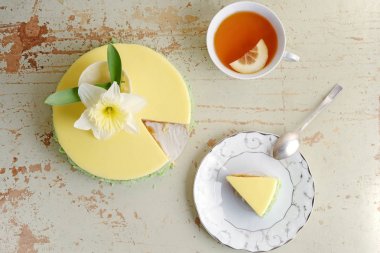 Tutku meyve pasta, mus tatlı tropikal lezzet ile.