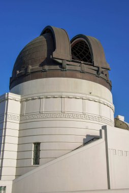 Los Angeles, California, Usa - Mart 2009: Hollywood Dağı üzerindeki Griffith Gözlemevi 'nin yakın görüntüsü