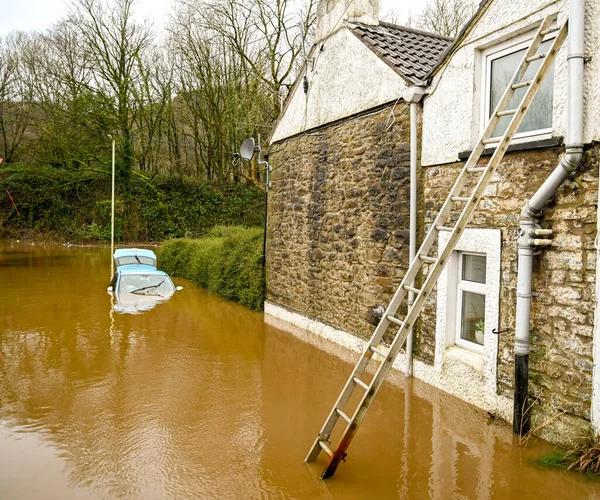 Nantgarw Cardiff Wales February 2020 Ladder House Car Submerged Floodwater — Stock Photo, Image