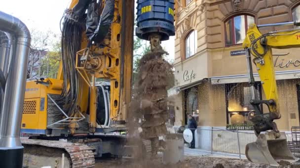 Vienna Austria November 2019 Large Mobile Boring Machine Drilling Street — Stock Video