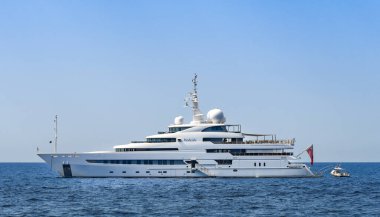 Capri Adası, İtalya - Ağustos 2019 Naia lüks yatı Capri Adası 'nda demirledi..