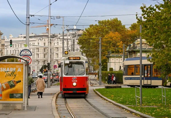 Vienna Austria November 2019 Electric Tram Running Street Vienna City — Stock Photo, Image