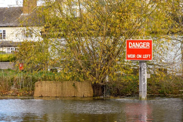 River Thames Windsor England November 2018 Larger Danger Sign River — Stock Photo, Image