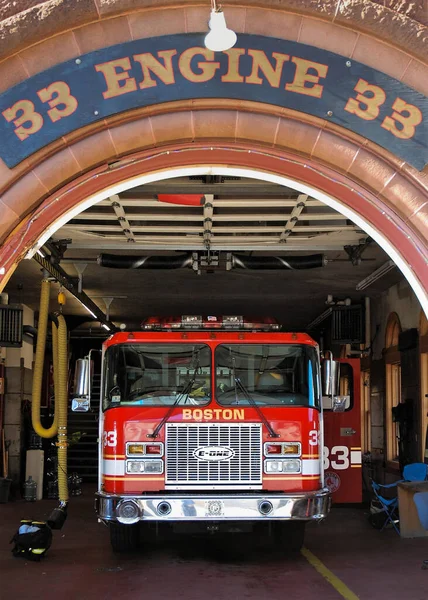 波士顿 马萨诸塞州 2017年9月 市中心消防局开放入口的消防设备 — 图库照片