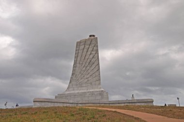 Wright Kardeşler Ulusal Anıtı Kill Devil Hills, Kuzey Carolina 'da.