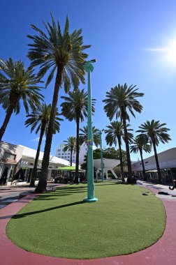 Lincoln Road Mall in Miami Beach, Fllorida.