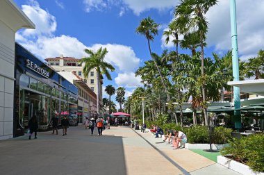 Lincoln Road Mall in Miami Beach, Fllorida.