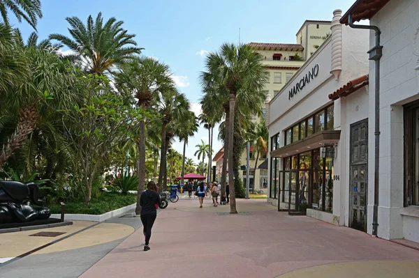 Lincoln Road Mall in Miami Beach, Fllorida. — Stok fotoğraf