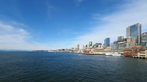 Seattle, Washington skyline de Seattle - Balsa de Bainbridge Island . — Fotografia de Stock