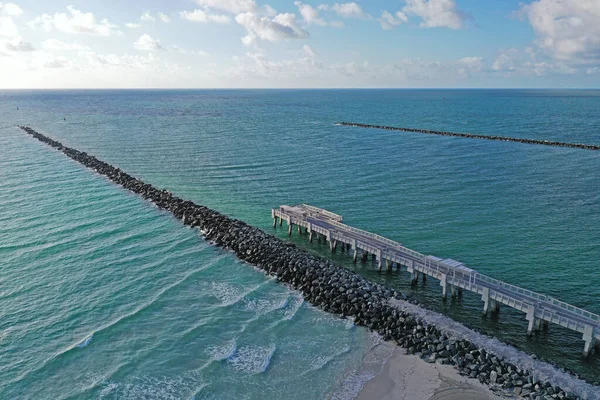 Governo corta molhes em Miami Beach, Florida . — Fotografia de Stock