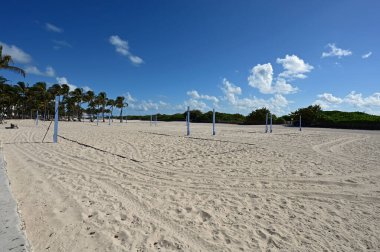 Miami Beach, Florida 'daki Lummus Park' ta Coronavirus parkı ve plaj kapanışları sırasında boş egzersiz alanı..