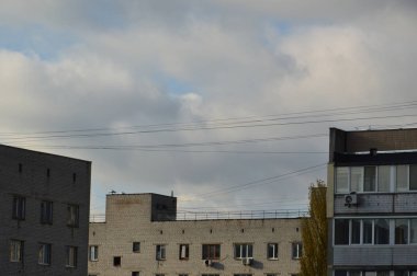 İnternet ve televizyon kablolu TV sağlayıcıları çatılarda ve çatılarda
