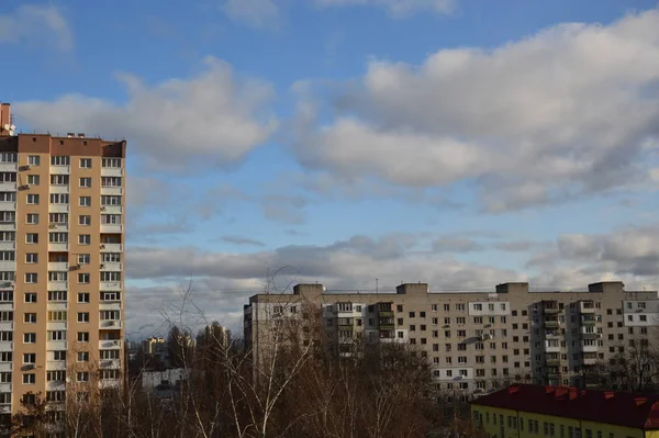 Панорама багатоповерхових житлових будинків району — стокове фото