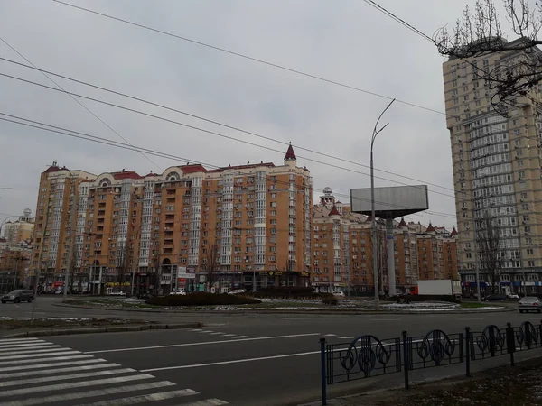 KIEV, UCRANIA - 7 DE ENERO DE 2020: Arquitectura y área de construcción — Foto de Stock