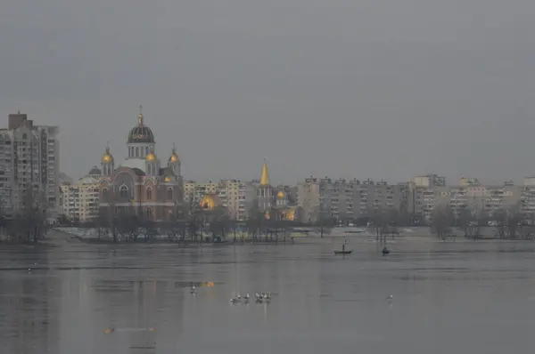乌克兰基辅第聂伯河冬季全景 — 图库照片