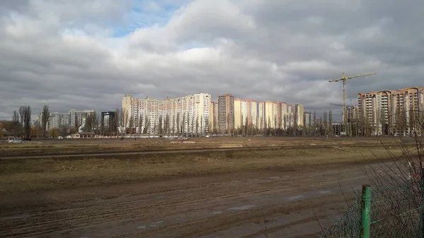 KIEV, UKRAINE - FEBRUARY 3, 2020: The building in the territory — 图库照片