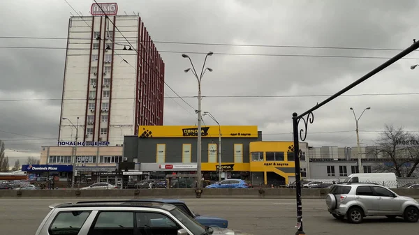 Kijów, Ukraina - 21 lutego 2020: Pochaynaya lub Petrovka metra — Zdjęcie stockowe